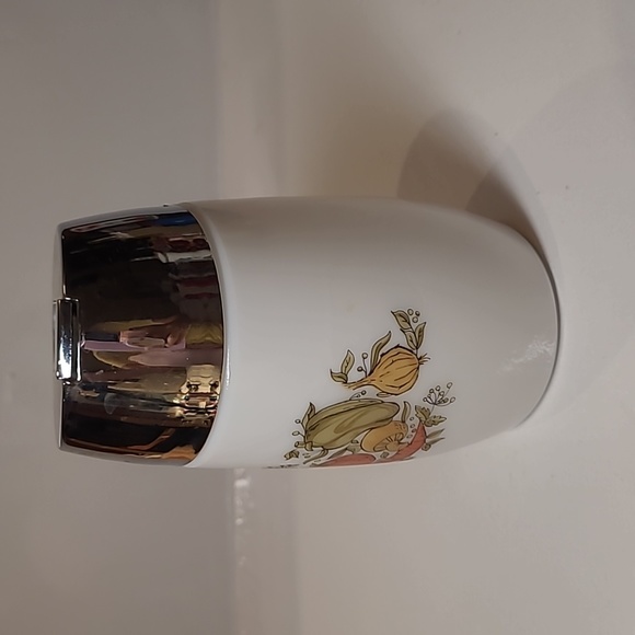 Vintage corningware spice of life milk glass 5 .5" sugar dispenser - Picture 2 of 6